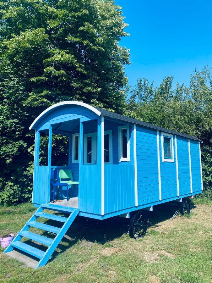 Pipowagens Bij Pannenkoekenrestaurant & Camping De Koppenjan 'Een Uniek Verblijf Met Kinderspeelboerderij' Jubbega-Schurega Екстериор снимка