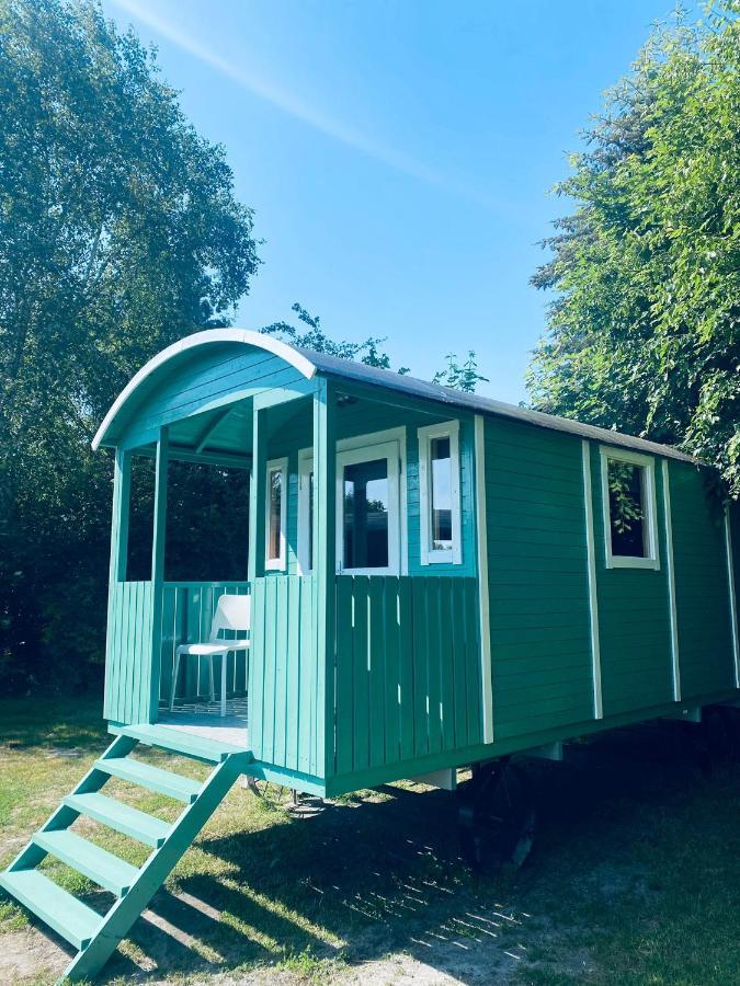 Pipowagens Bij Pannenkoekenrestaurant & Camping De Koppenjan 'Een Uniek Verblijf Met Kinderspeelboerderij' Jubbega-Schurega Екстериор снимка