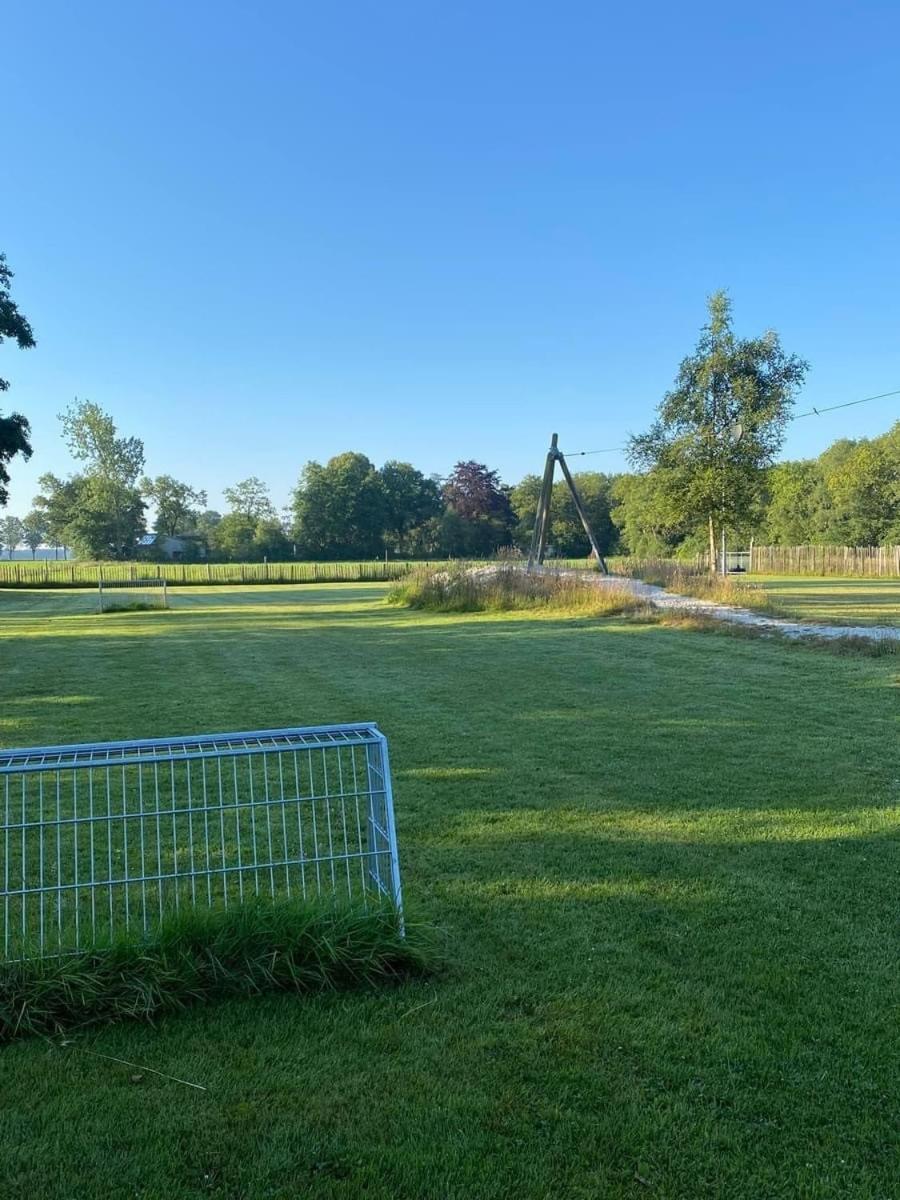 Pipowagens Bij Pannenkoekenrestaurant & Camping De Koppenjan 'Een Uniek Verblijf Met Kinderspeelboerderij' Jubbega-Schurega Екстериор снимка